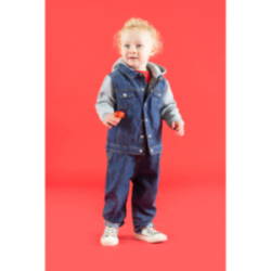 Veste en jean à capuche...